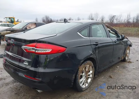 2019 Ford Fusion Se z USA, uszkodzony, nr VIN 3FA6P0HD2KR125944